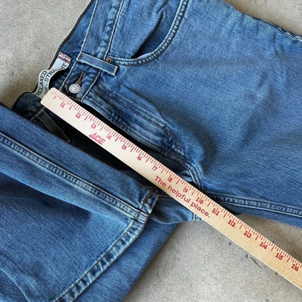 VTG Levi 559 Relaxed Straight Leg Jeans Men's 32x30 Blue Denim Y2K Grunge Skate